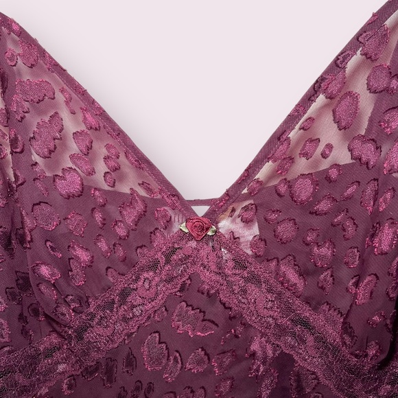 Gillian & O’Malley Intimates Maroon Sheer Spotted Sleep Top Size Women’s L - Picture 5 of 7